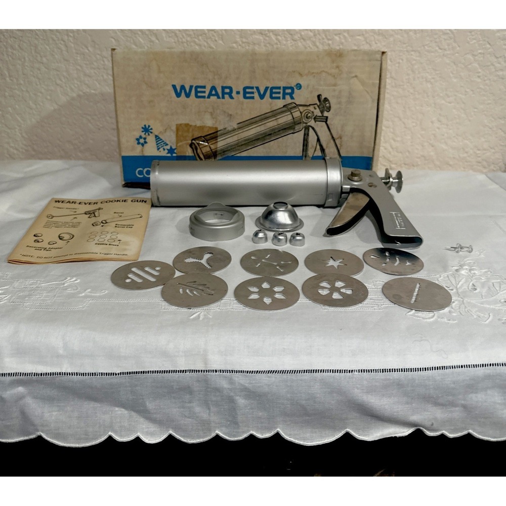 Vintage Wear-Ever Cookie Gun  With Thickness Control W Accessories Original Box